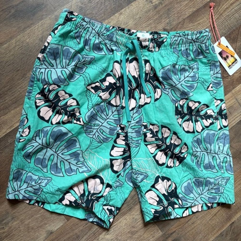 Free Planet S 30 Aqua Green Tropical Shorts NWT Boardwalk Preppy Beach Summer